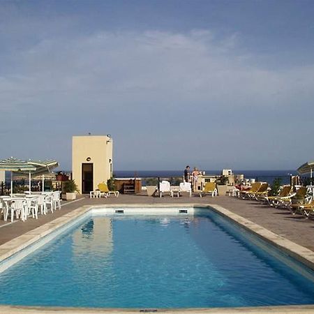 The Crown Hotel Buġibba Exterior foto